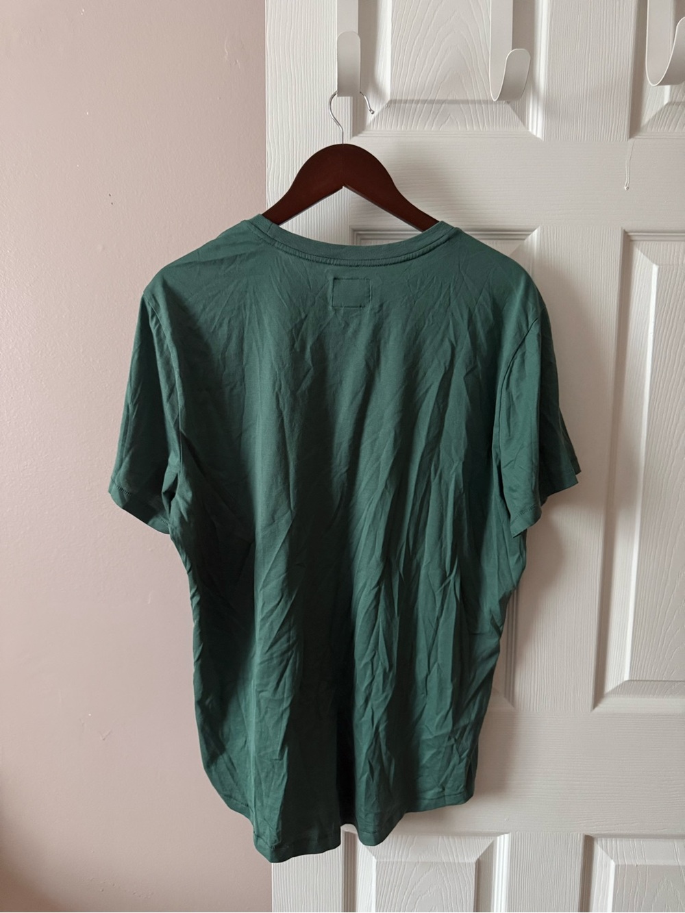 Cuts Clothing Curve Hem Crewneck T-shirt Bundle Men’ S XL Black, Green - Picture 6 of 6